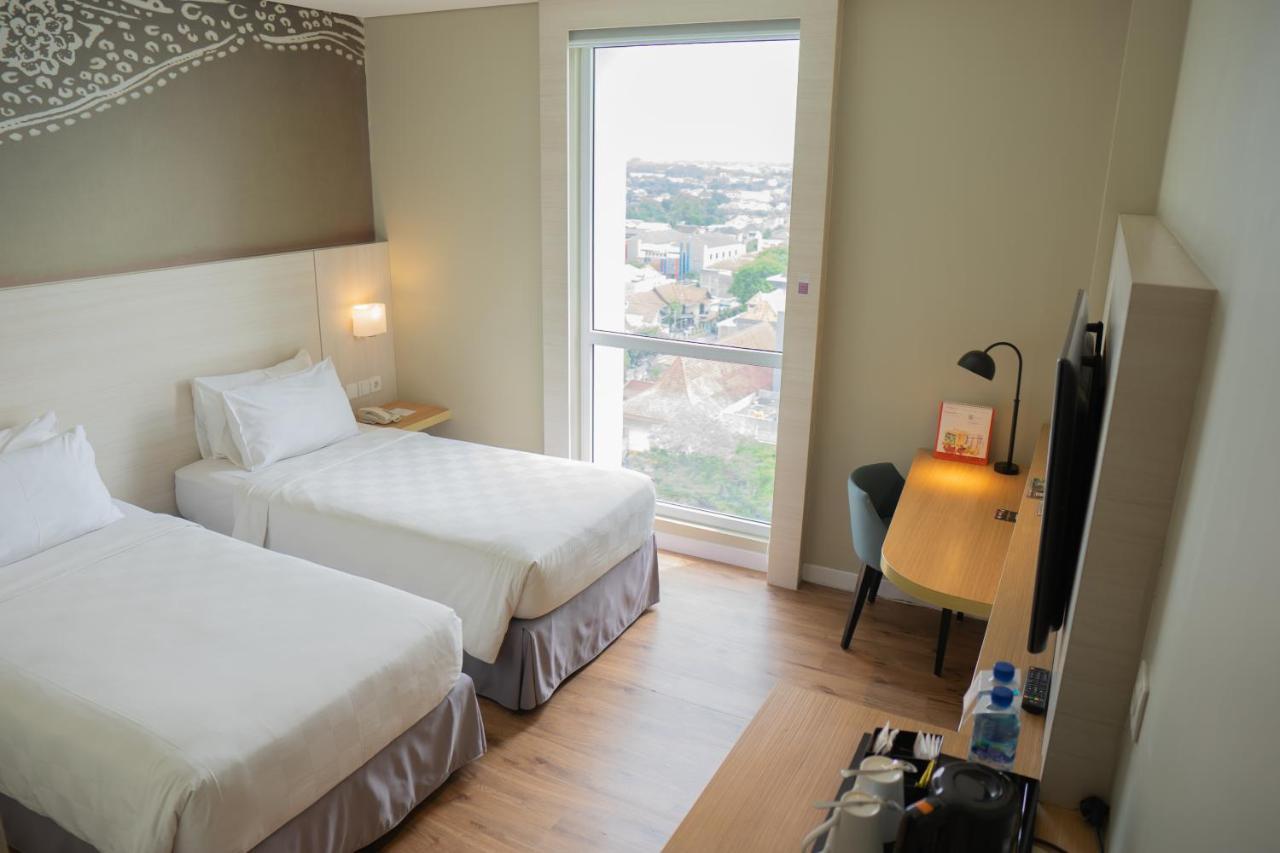 Swiss-Belinn Saripetojo Solo Kültér fotó