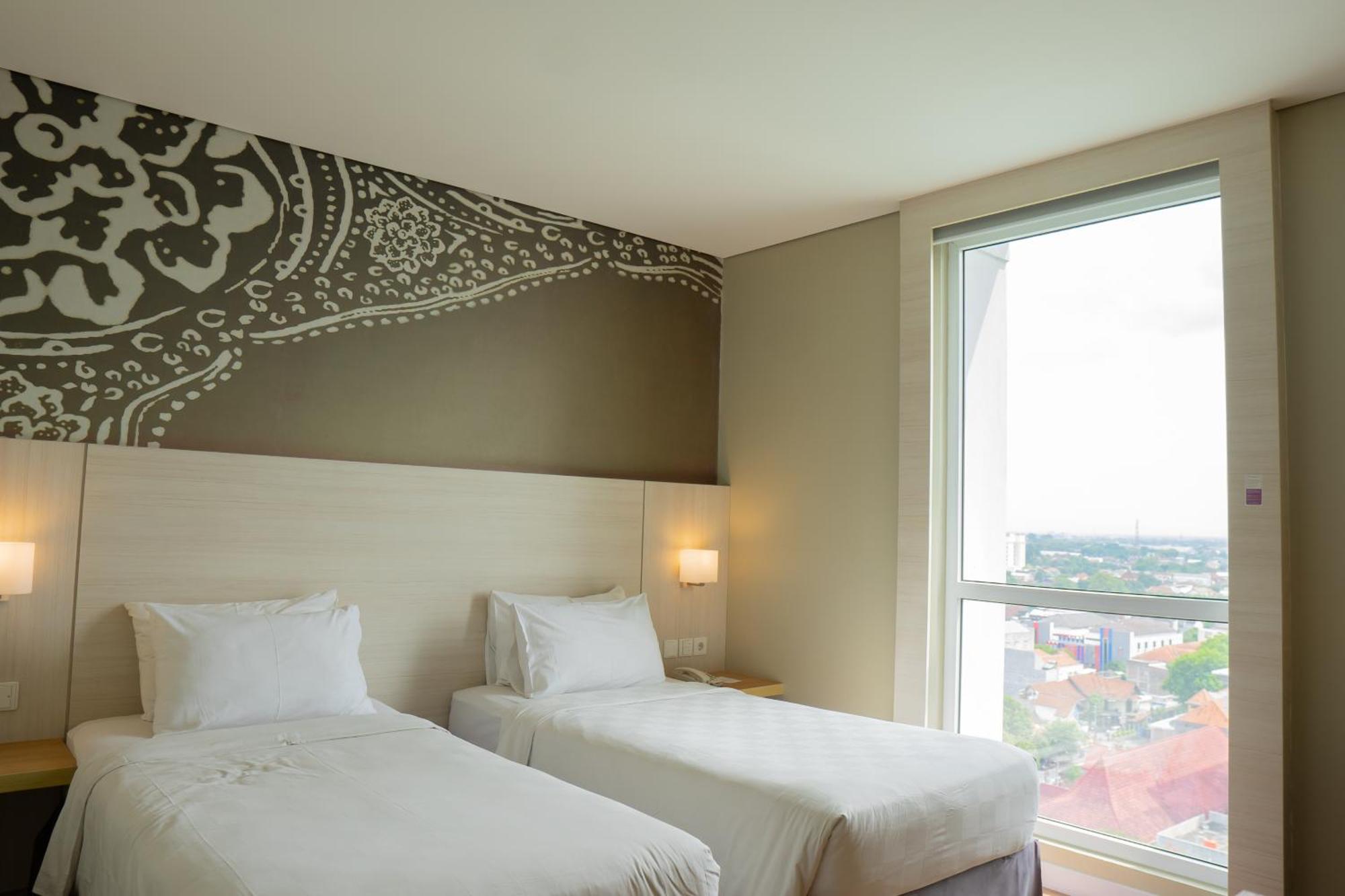 Swiss-Belinn Saripetojo Solo Kültér fotó
