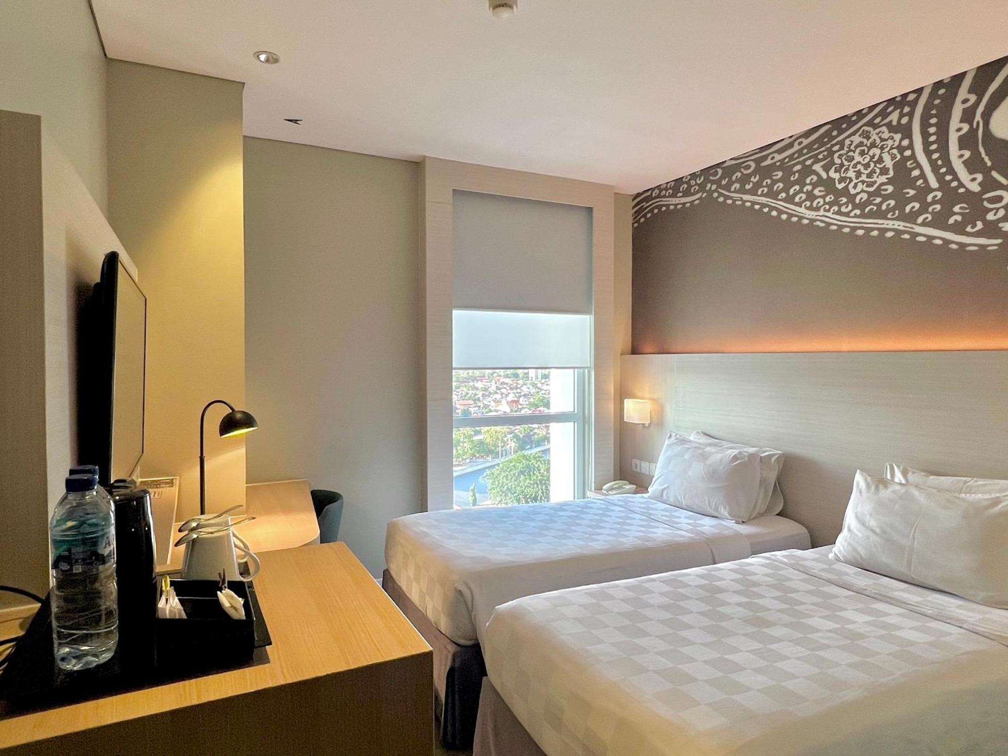 Swiss-Belinn Saripetojo Solo Kültér fotó